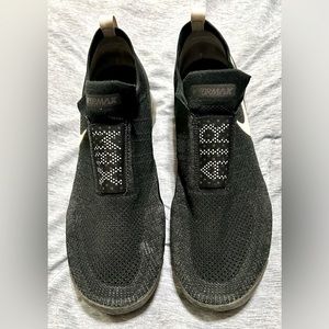 Nike Men’s Air Vapormax Moc 2 'Black & Light Cream, Size 15